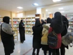 بازدید دانشجویان از کتابخانه مرکزی میبد 5