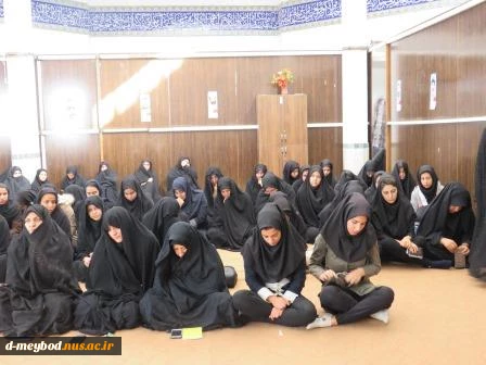 مراسم بزرگداشت سردار سلیمانی در آموزشکده فنی دختران میبد برگزار شد. 4