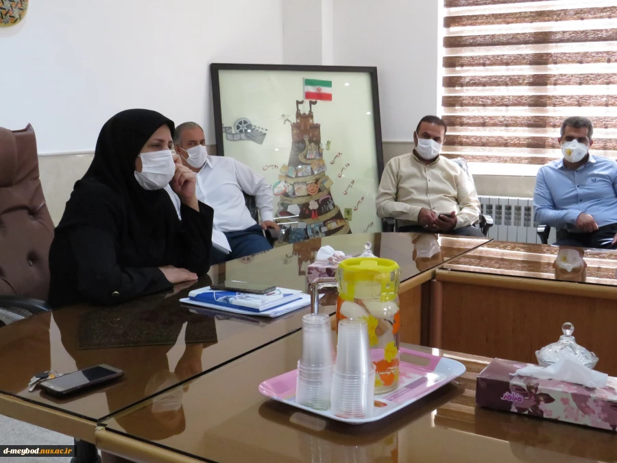 برگزاری دومین جلسه شورای اداری در آموزشکده فنی دختران میبد 4