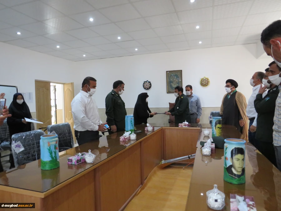 افتتاح پایگاه بسیج کارمندی فاطمه الزهرا آموزشکده فنی دختران میبد 6