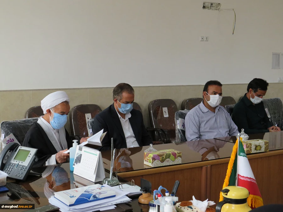 برگزاری مراسم عید مبعث وتقدیر از امام جماعت آموزشکده فنی دختران میبد 4