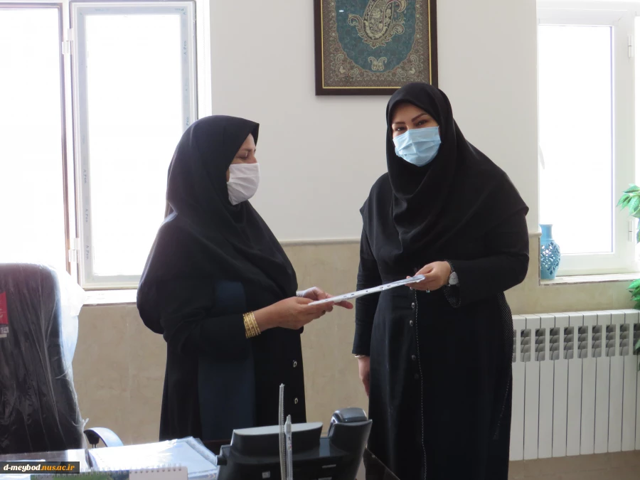 برگزاری جلسه شورای اداری در آموزشکده فنی دختران میبد 9