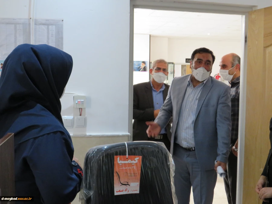 بازدید دکتر سلطانی معاون مدیر کل آموزش وهیات همراهاز آموزشکده فنی دختران میبد 2