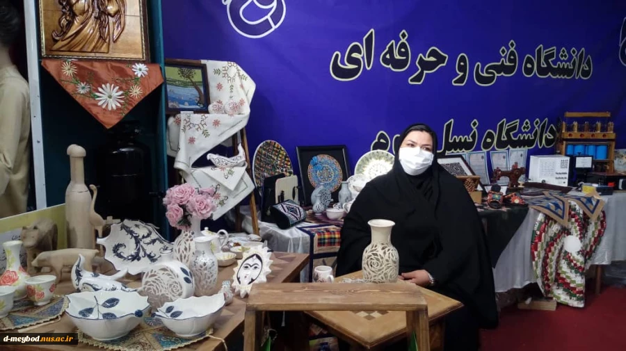 حضور آموزشکده فنی دختران میبد درنمایشگاه های بین المللی استان یزد 4