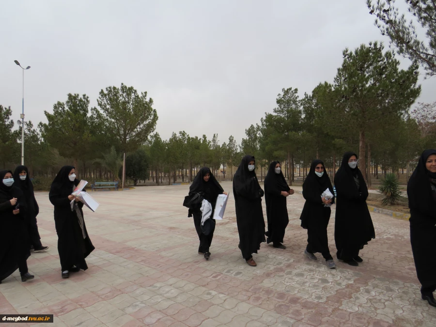 حضور کارکنان دانشجویان آموزشکده فنی دختران میبد به مناسبت دومین سالگرد سردار دلها حاج قاسم سلیمانی 5