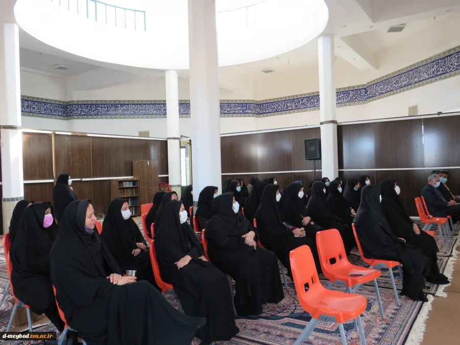 برگزاری جلسه هم اندیشی اساتیدوکارکنان با حضور دکتر مروتی معاونت 3