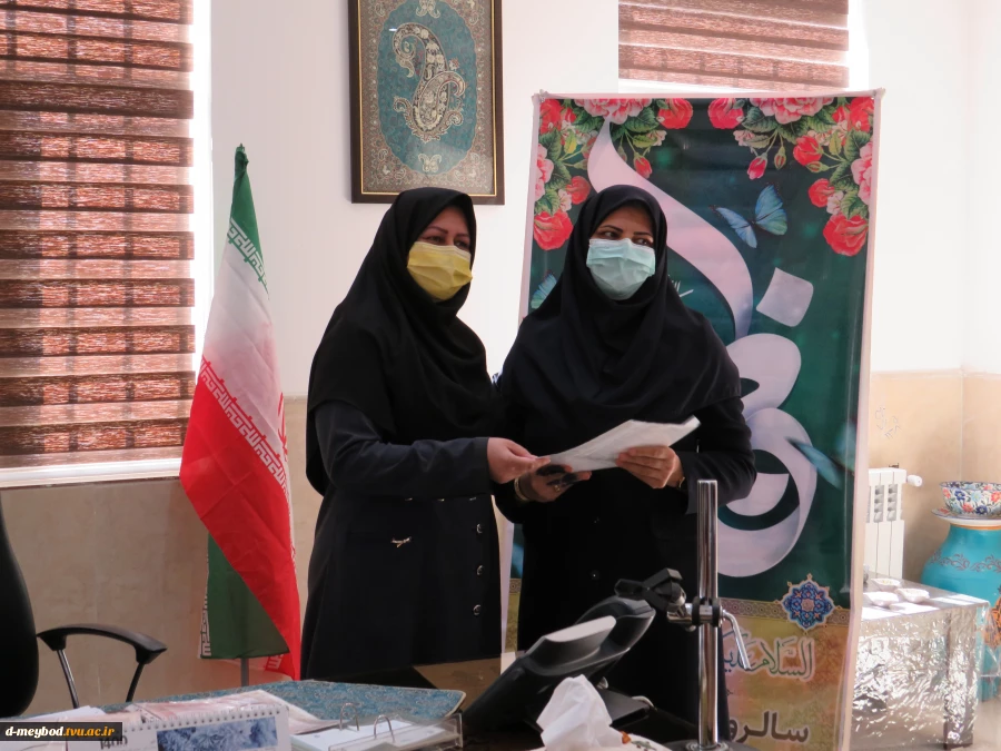 برگزاری جلسه تقدیر از کارکنان آموزشکده فنی دختران میبد همزمان با ولادت فاطمه زهرا (س) 4