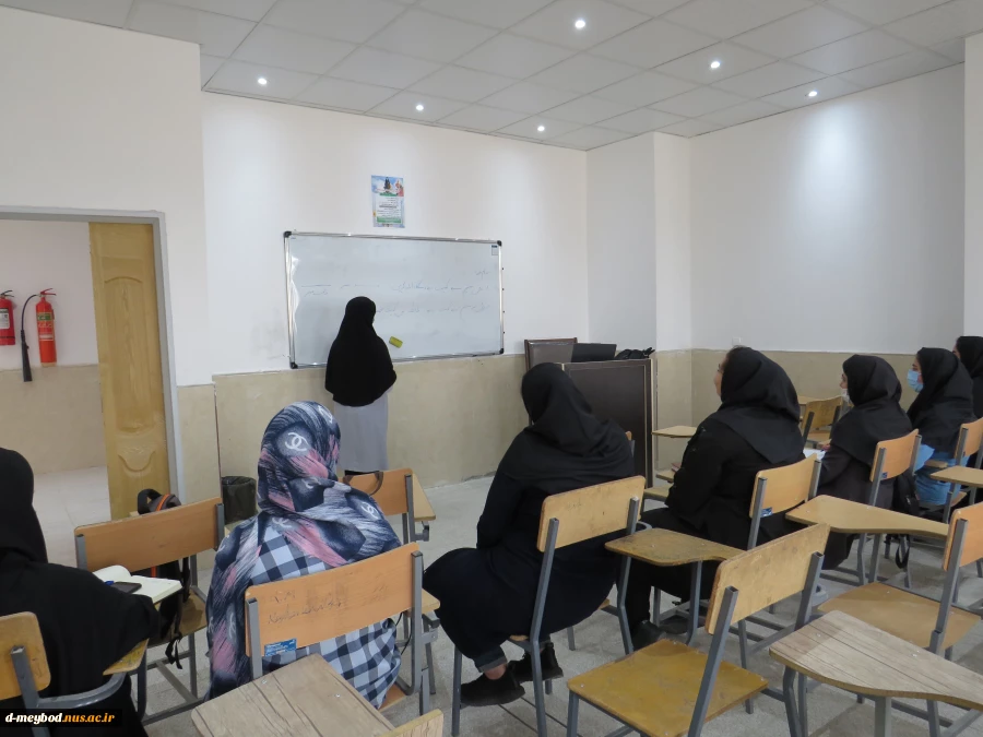 حضور پرشور دانشجویان دربه گزارش روابط عمومی آموزشکده فنی دختران میبد  2
