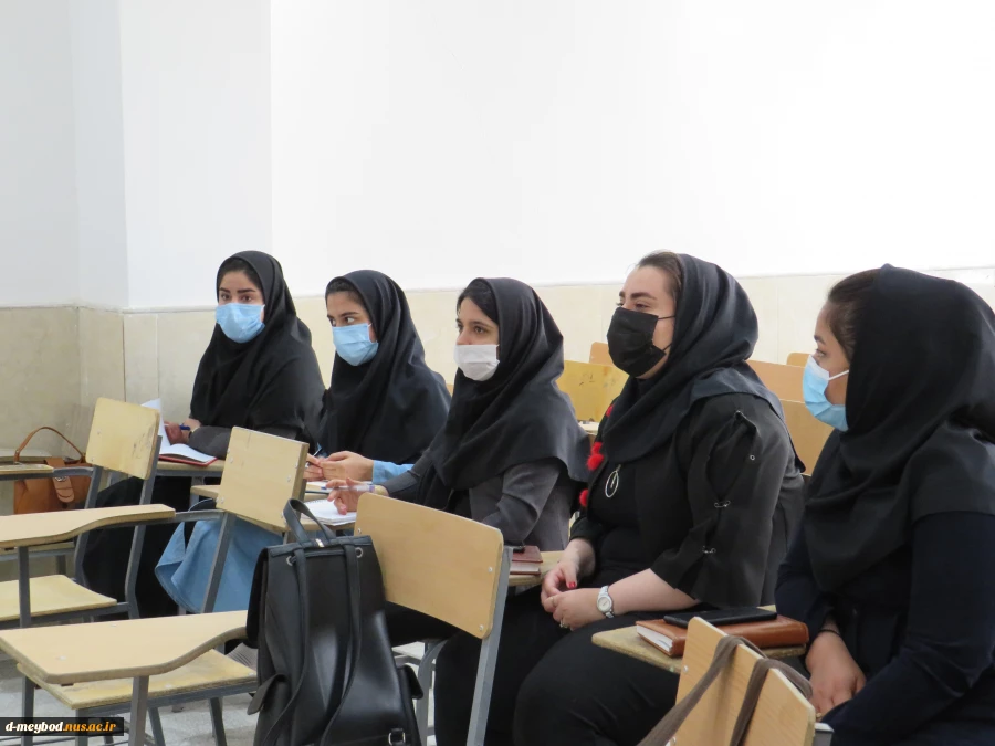 حضور پرشور دانشجویان بومی در آموزشکده فنی دختران میبد 6
