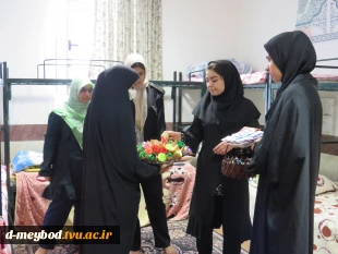 خوش آمد گویی به دانشجویان در اولین هفته حضور دانشجویان بومی وغیر بومی در کنار هم در آموزشکده فنی دختران میبد 6