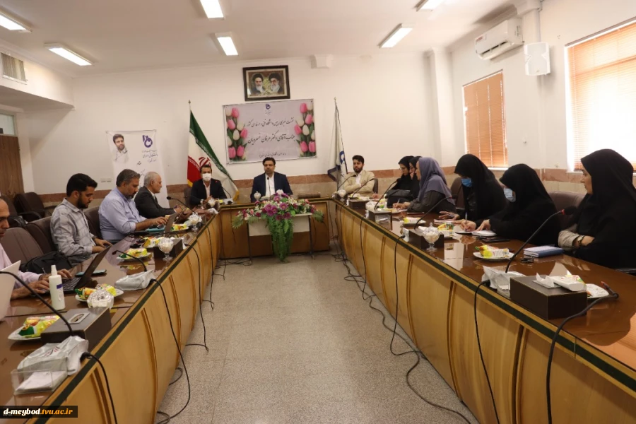 دکتر خسرویان در نشست خبری با خبرنگاران یزد:
رصدخانه آموزش مهارتی کشور راه‌اندازی می‌شود
 2
