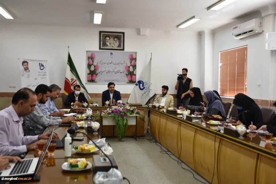 دکتر خسرویان در نشست خبری با خبرنگاران یزد:
رصدخانه آموزش مهارتی کشور راه‌اندازی می‌شود
 3