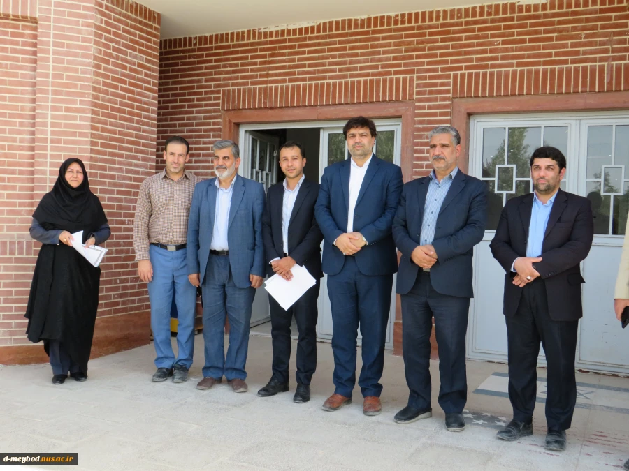 بازدید دکتر خسرویان، رئیس دانشگاه فنی و حرفه ای کشور از مرکز آموزشکده فنی دختران میبد 3
