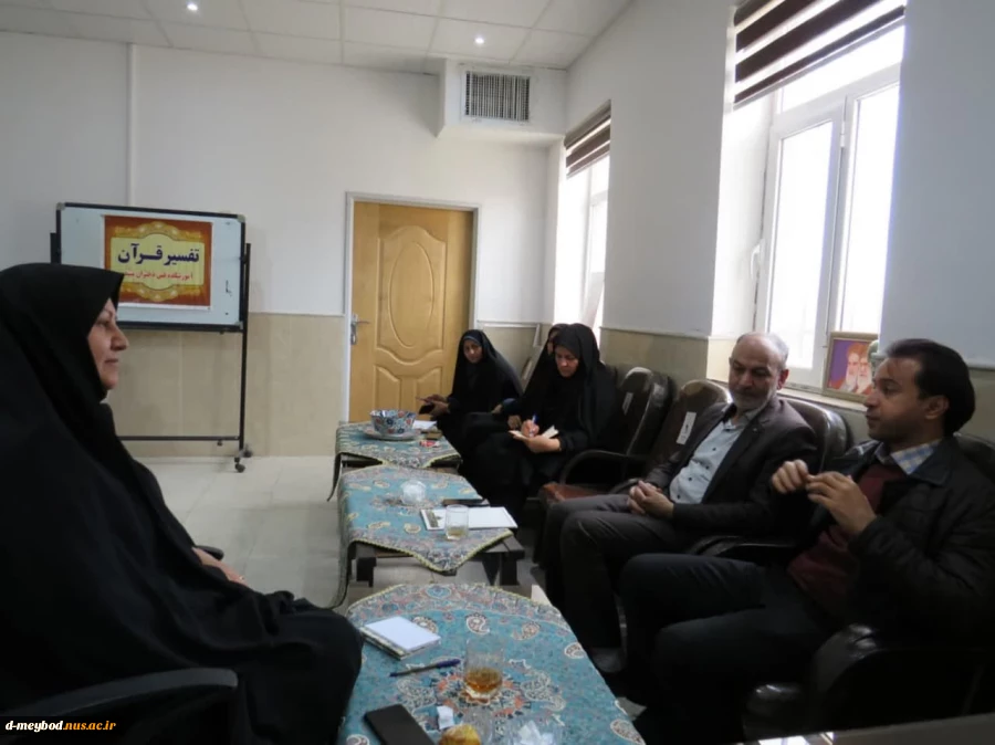گرامیداشت روز دانشجو در آموزشکده فنی حرفه ای دختران میبد 5