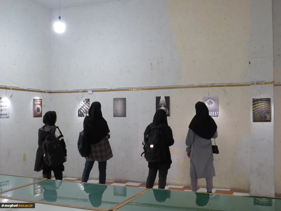برگزاری نمایشگاه پوستر توسط دانشجویان گرافیک آموزشکده فنی دختران میبد 7