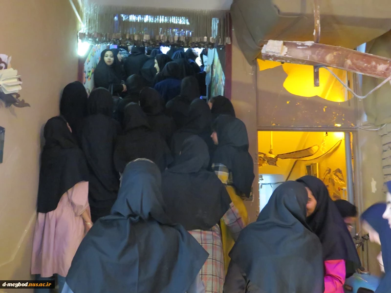 یازدید دانشجویان از گنجینه شهدا اردکان  در آستانه بزرگداشت روز شهدا 16