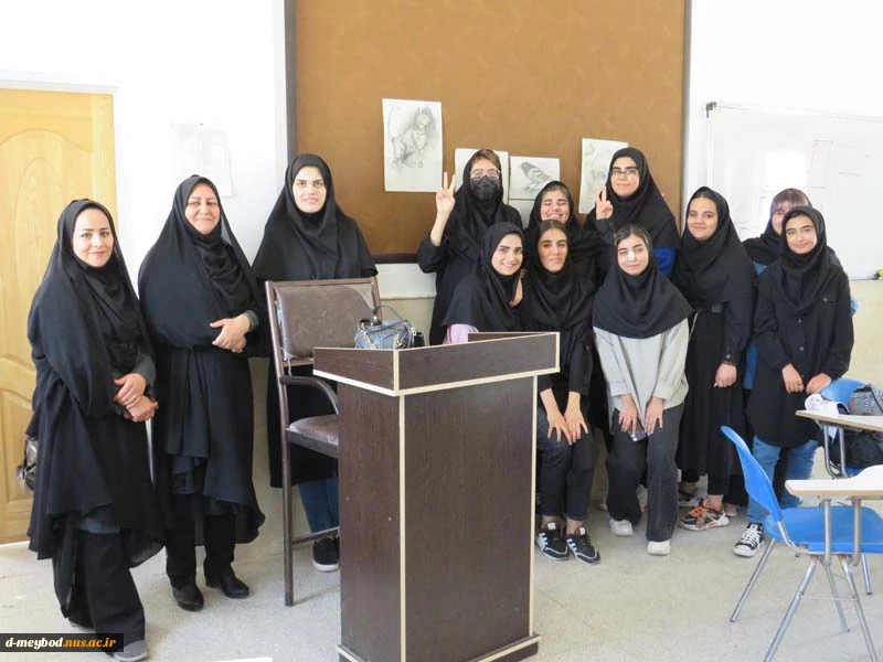 مراسم گرامیداشت روز معلم و تجلیل از اساتید آموزشکده فنی دختران میبد 4