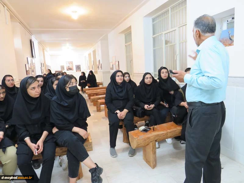بازدید دانشجویان رشته عکاسی از موزه علوم طبیعی استاد بنا پور 2