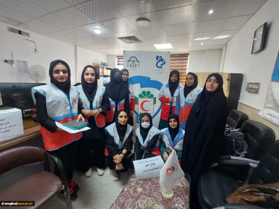 نشست هم اندیشی کانون دانشجویی هلال احمر آموزشکده فنی دختران میبد 2