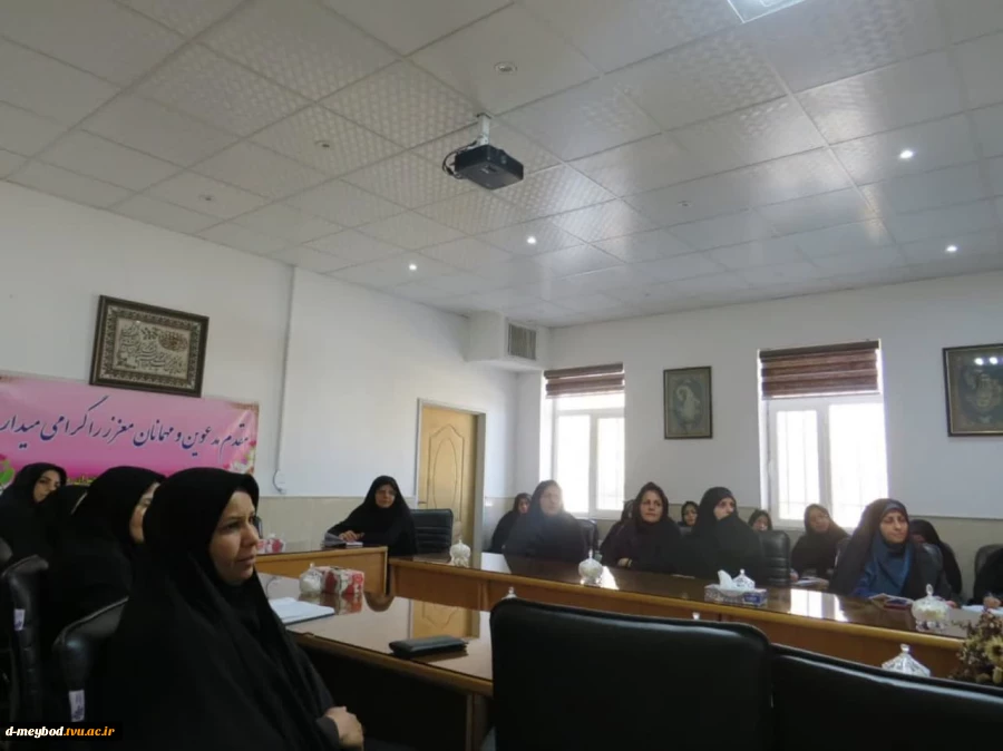 برگزاری کارگاه ه تربیت دینی فرزند ویژه کارکنان در آموزشکده فنی دختران میبد 5
