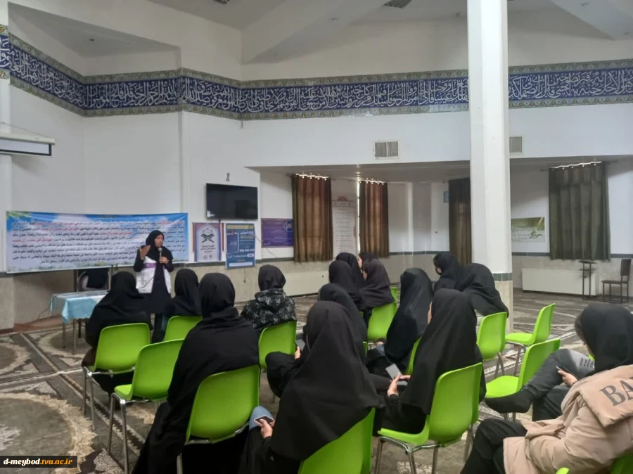 برگزاری کارگاه آشنایی با آسیب های اجتماعی در آموزشکده فنی دختران میبد 4