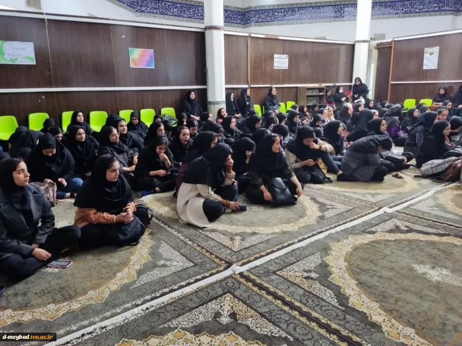 جلسۀ توجیهی کارآموزی  دانشجویان  تمامی رشته های آموزشکده فنی دختران میبد 
 4