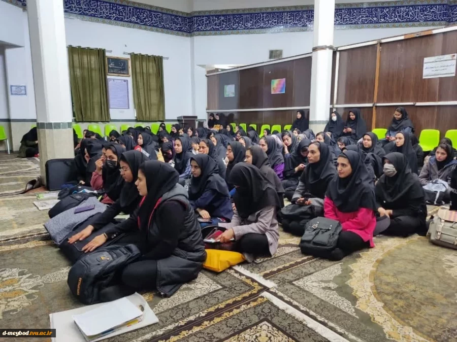جلسۀ توجیهی کارآموزی  دانشجویان  تمامی رشته های آموزشکده فنی دختران میبد 
 5