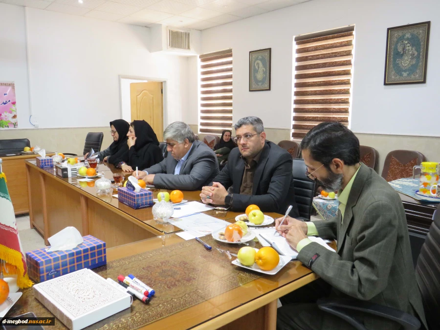 برگزاری جلسه معرفی وتعامل با مراکز مقطع متوسطه  در آموزشکده فنی دختران میبد 9