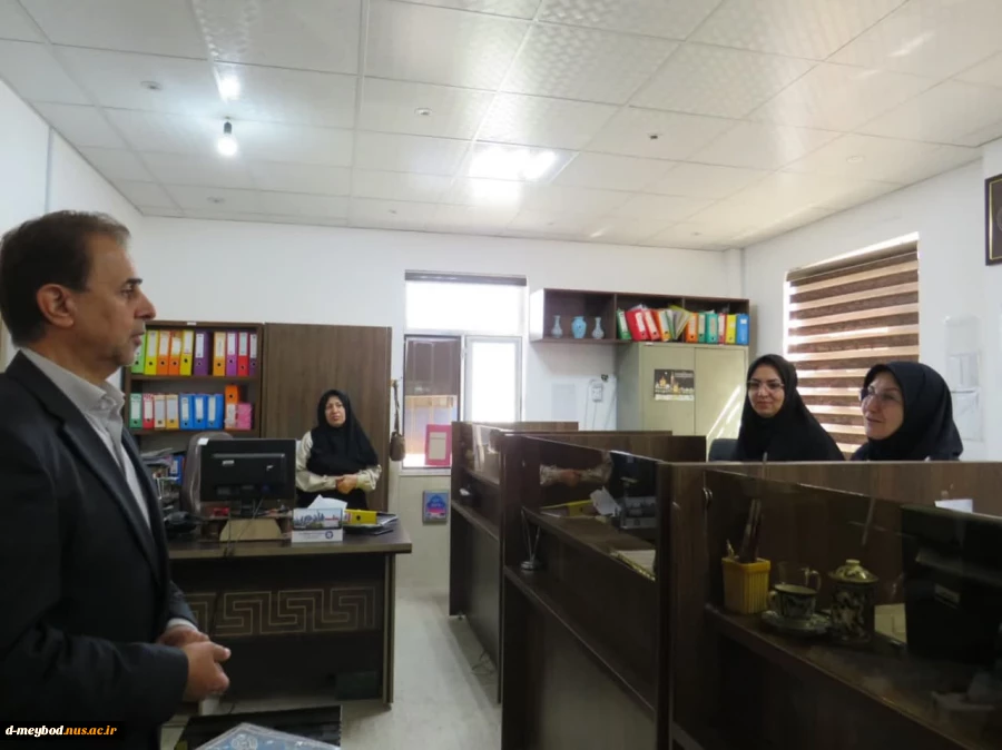 بازدید دکتر محتشمی ودکترمستقل چی از آموزشکده ملی مهارت دختران میبد 2