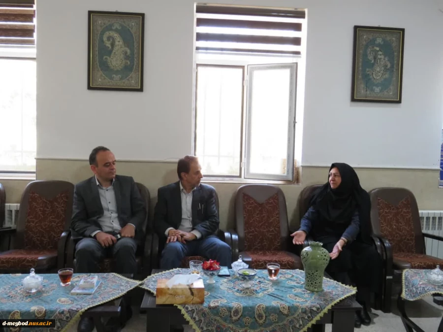 بازدید دکتر محتشمی ودکترمستقل چی از آموزشکده ملی مهارت دختران میبد 3