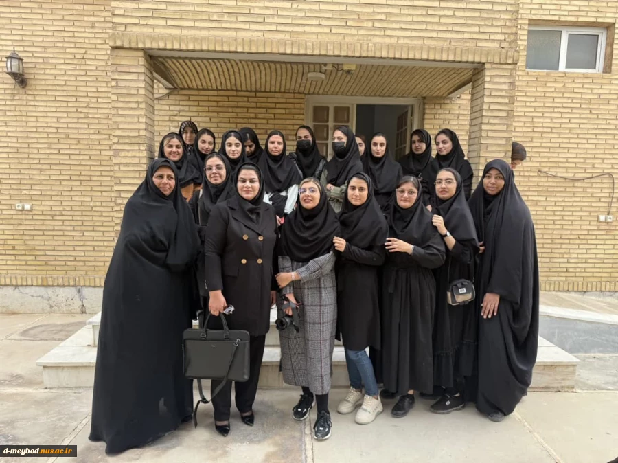 بازدید دانشجویان دانشگاه ملی مهارت ـ واحد دختران میبد از دفتر خبرگزاری ایرنا 3