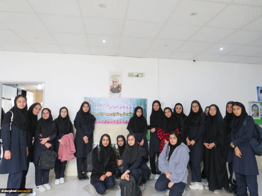 بازدید دانش آموزان هنرستان فاطمه الزهرا اردکان از دانشگاه ملی مهارت دختران واحد میبد 4