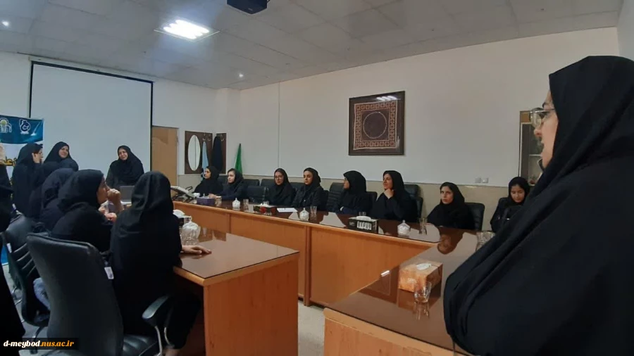 بازدید دانش آموزان هنرستان فاطمه الزهرا اردکان از دانشگاه ملی مهارت دختران واحد میبد 7
