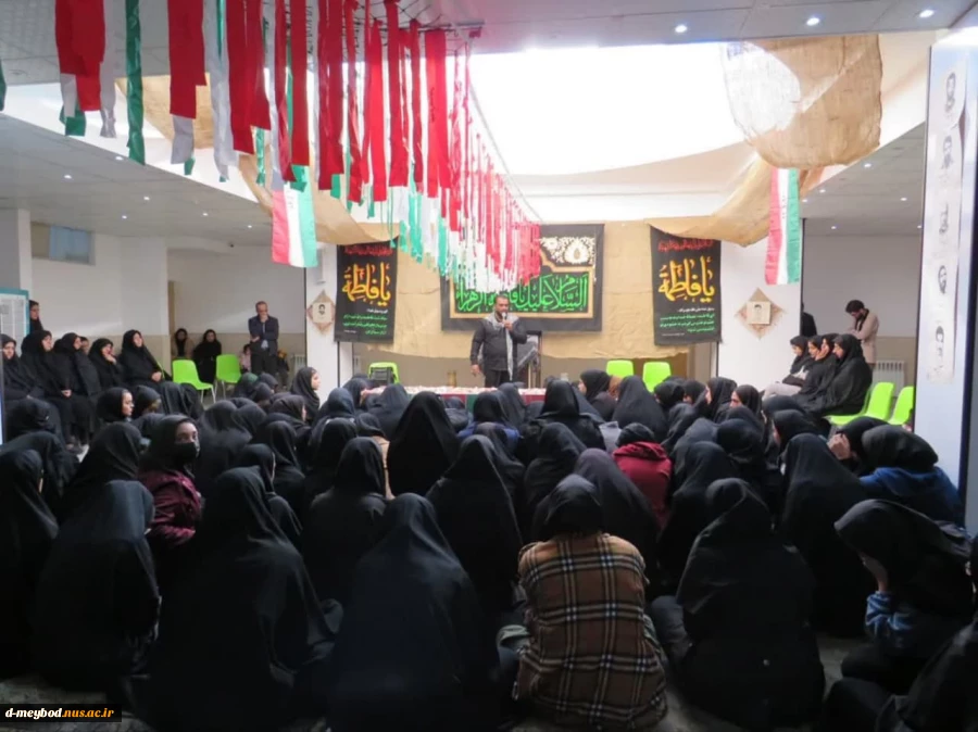 وداعی سخت و شیرین با شهید گمنام در آموزشکده ملی مهارت دختران میبد 6
