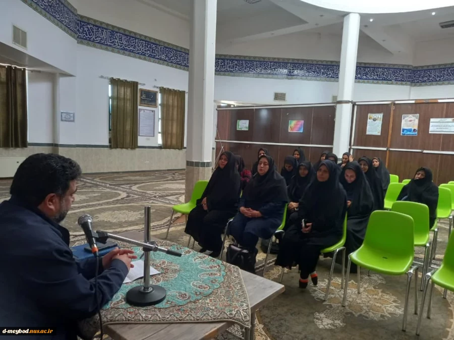 برگزاری جلسه ای با عنوان سواد رسانه ومهارتهای زندگی در آموزشکده ملی مهارت دختران میبد 7