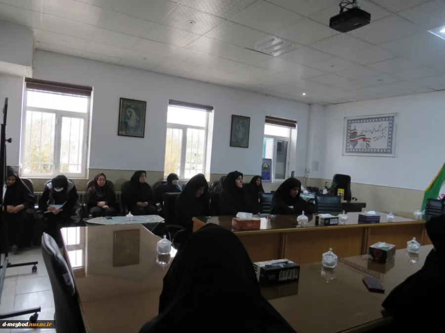 برگزاری مراسم وفات حضرت ام البنین (س) و روز تکریم مادران شهدا در آموزشکده ملی مهارت واحد دختران میبد 6