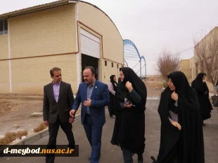 برگزاری مراسم آیین لفتتاح کارگاه سرامیک حضرت زهرا (س) در آموزشکده ملی مهارت دختران میبد 6
