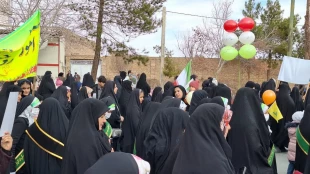 حضور پرشورکارمندان آموزشکده ملی مهارت دختران میبد در راهپیمایی ۲۲ بهمن ماه1403 7
