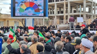 حضور پرشورکارمندان آموزشکده ملی مهارت دختران میبد در راهپیمایی ۲۲ بهمن ماه1403 17