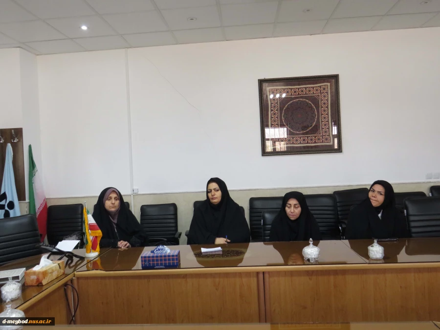 برگزاری جلسه ریا ست با واحد دانشجویی وسرپرستهای خوابگاه شقایق آموزشکده ملی مهارت دختران میبد 6