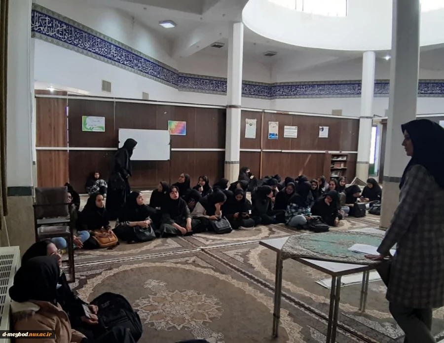 برگزاری جلسه توجیهی کارآموزی در آموزشکده ملی مهارت دختران یزد  
  2