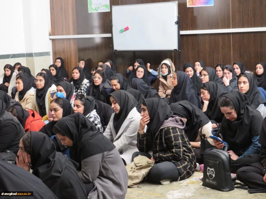 برگزاری جلسه توجیهی کارآموزی در آموزشکده ملی مهارت دختران یزد  
  2