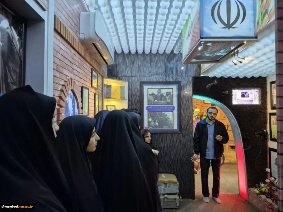 بازدید دانشجویان طراحی ودوخت  آموزشکده ملی مهارت دختران میبدازموزه گنجینه شهدا 10
