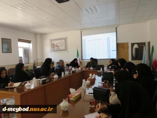 برگزاری جلسه با مدیران هنرستان در آموزشکده ملی مهارت دختران میبد 7