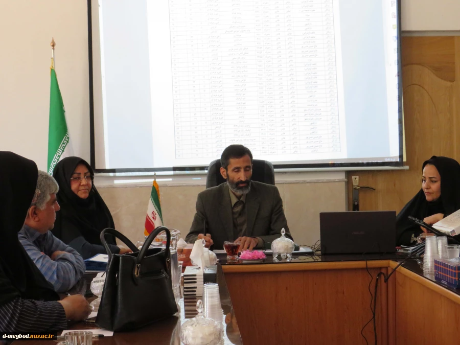 برگزاری جلسه با مدیران هنرستان در آموزشکده ملی مهارت دختران میبد 14