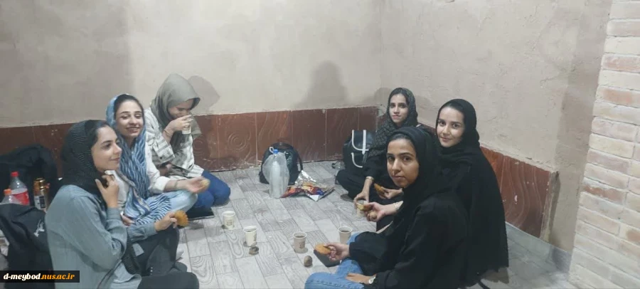 اردوی کویرنوردی دانشجویان  آموزشکده ملی مهارت دختران میبدبه مناسبت روز دختر وهفته خوابگاهها 6