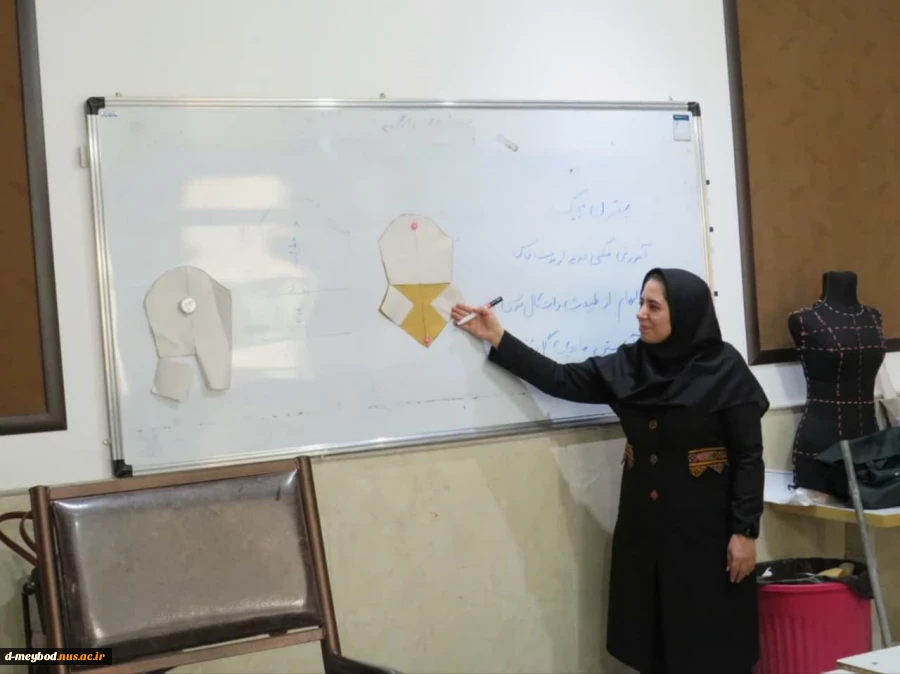 برگزاری کارگاه «پترن مجیک (حجم‌های جادویی)» به مناسبت دهه سرآمدی آموزشی
 5