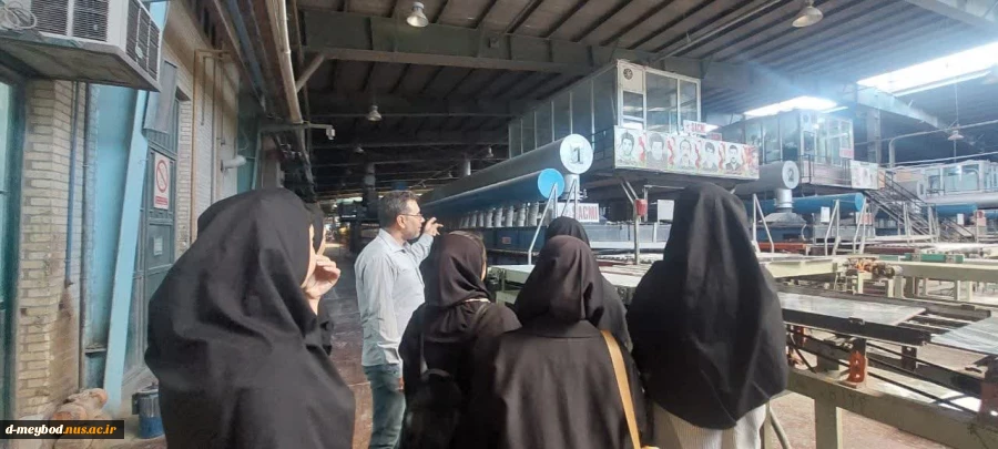 بازدید دانشجویان آموزشکده ملی مهارت از شرکت کاشی گلچین 4