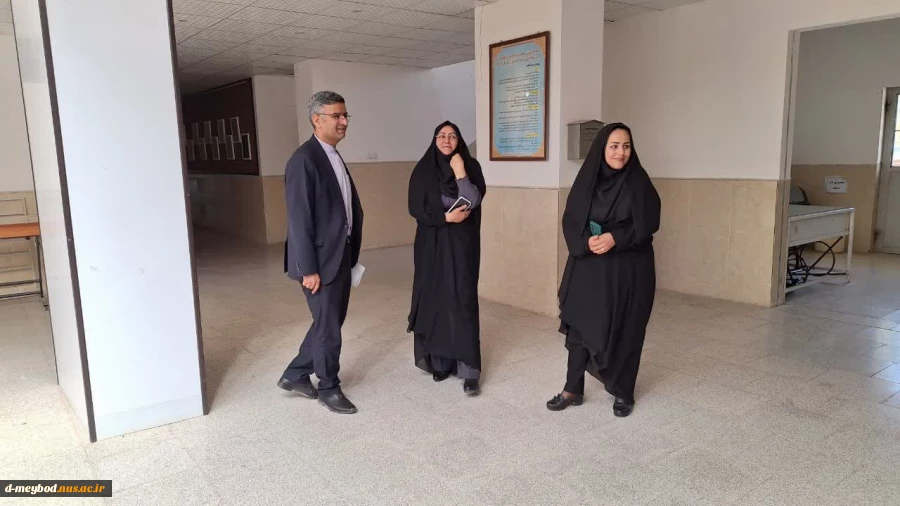 بازدید دکتر ملانوری فرمانداری ویژه شهرستان میبد از آموزشکده ملی مهارت دختران میبد 6