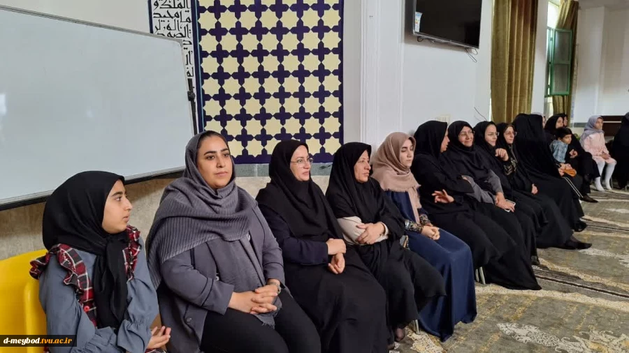 برگزاری ژوژمان زنده رشته های طراحی دوخت در آموزشکده ملی مهارت دختران میبد 4